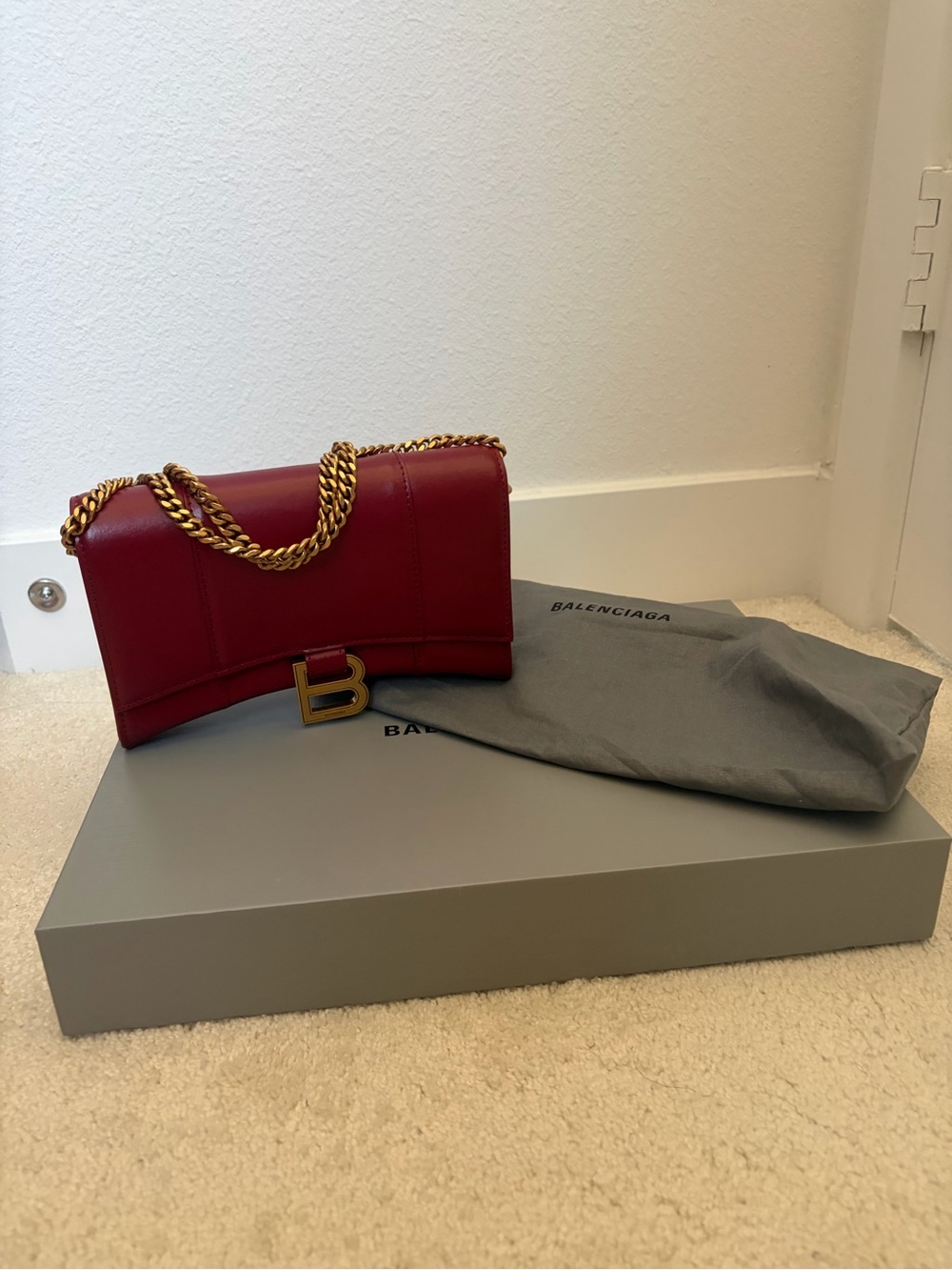 Balenciaga Red Chain-Shoulder Crossbody Bag